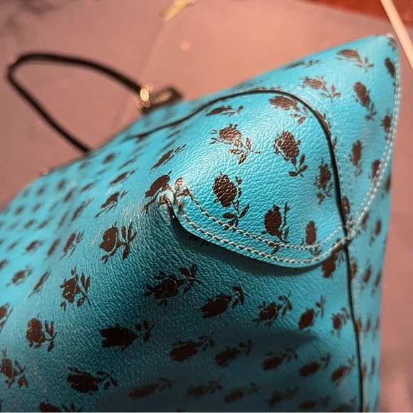 Coach City Signature Reversible Tote Bag - Turquoise/Blk Rose Print - Picture 13 of 16